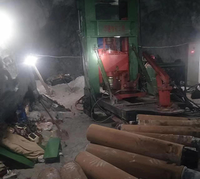 承接天井通風(fēng)井鉆機施工